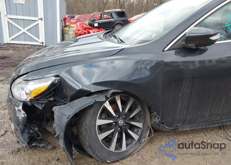 2018 Nissan Altima 2.5 Sv z USA, uszkodzony, nr VIN 1N4AL3AP2JC195078